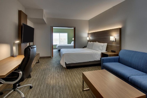 Holiday Inn Express Hotel & Suites Waukegan/Gurnee image 30